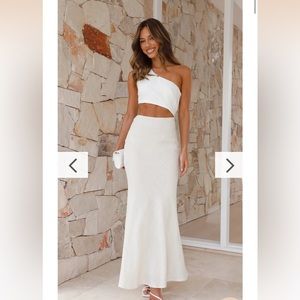 Billy J Abia Maxi Dress- White/Neutral